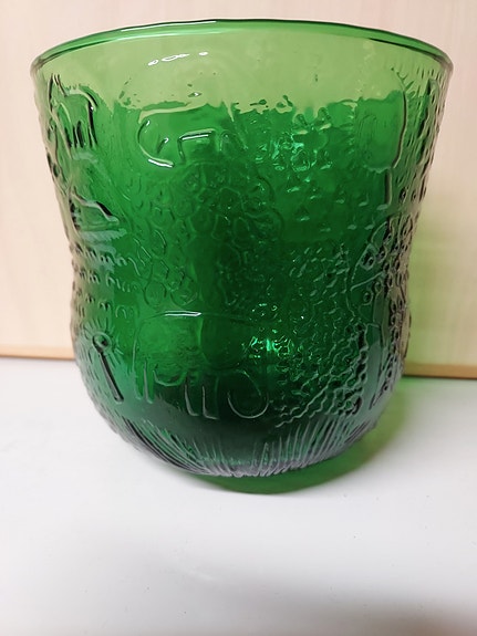 Oiva Toikka vihreä Fauna makeismalja  kork. 12.5 cm.
