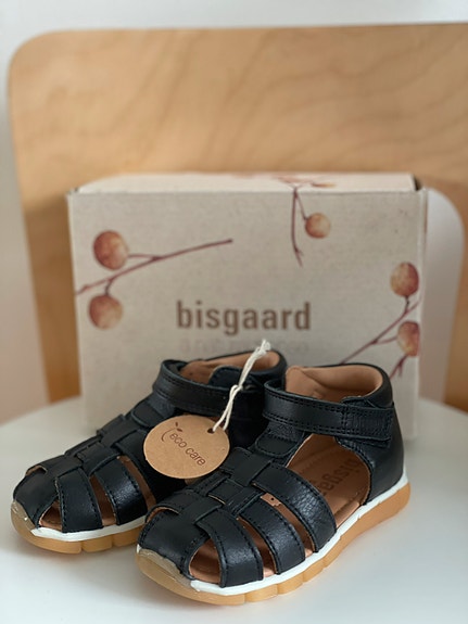 Uudet sandaalit Bisgaard 22