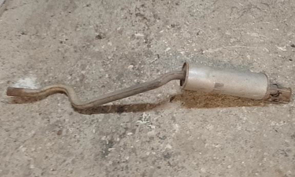 Opel Astra F pakoputkia ja äänenvaimentimia
