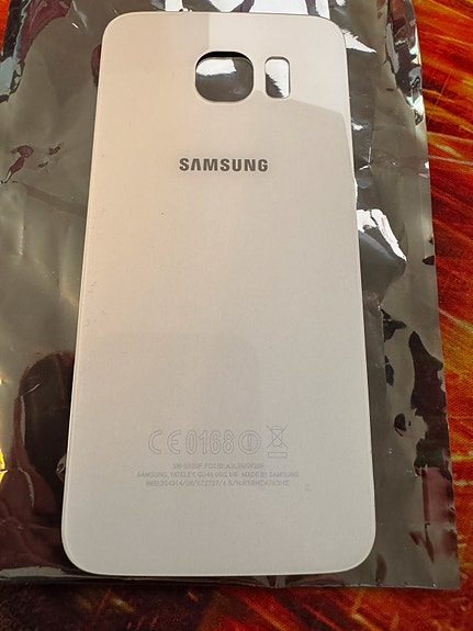 Samsung Galaxy S6 takalasi valkoinen