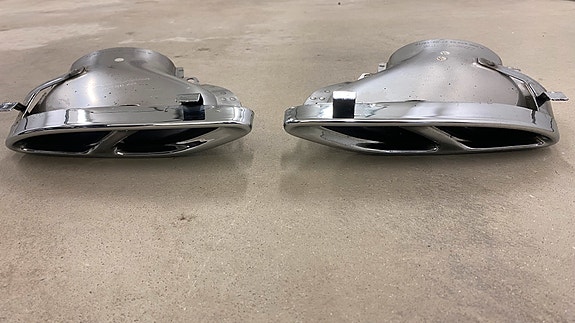 Mercedes AMG C43/GLC43 pakoputkenpäät (Genuine AMG)