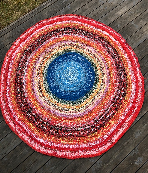 Iso virkattu puuvillamatto, halk. 137 cm