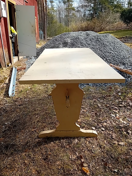 Vanha Pirtinpöytä