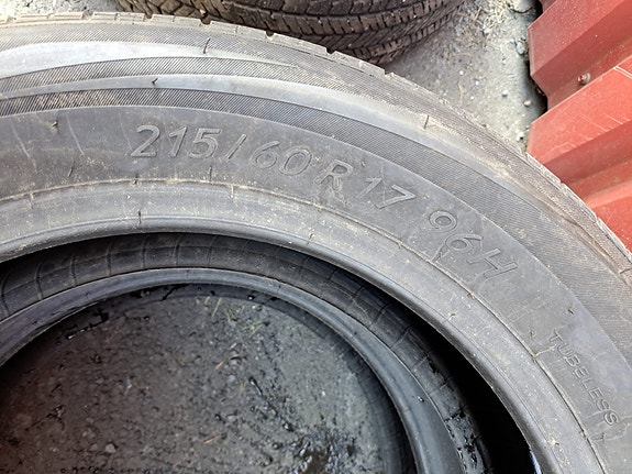 215/60R17 Kormoran kesärengas 2kpl