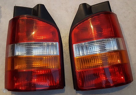 VW Transporter T5 takavaloja
