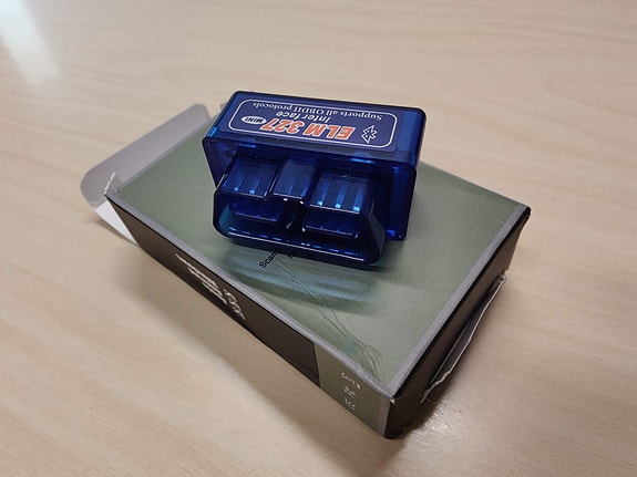 OBD 2 ELM327 Bluetooth vikakoodinlukija