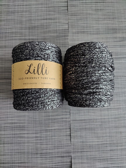 2 kpl Lankava Lilli-ontelokude kimalteella