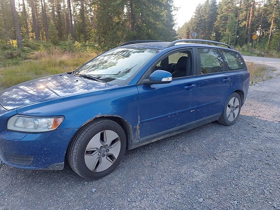 Volvo v50 1.6d vm 2010 varaosina