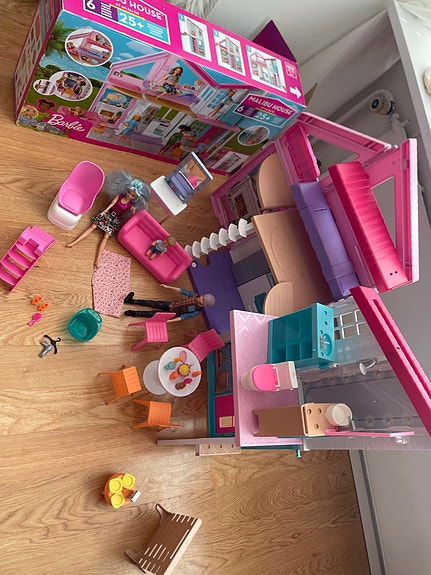 Barbie# Barbie talo# Barbie talo tarvikkeineen#