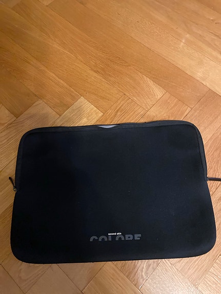 Kannettavan tietokoneen suojapussi