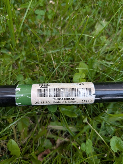 Audi A4 taka-kallistuksenvakaaja