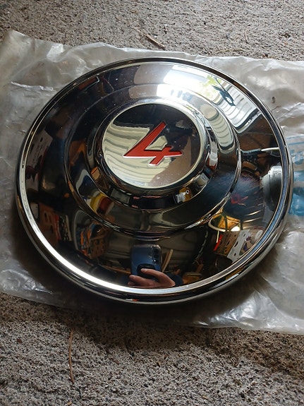 Ford pölykapseli V4