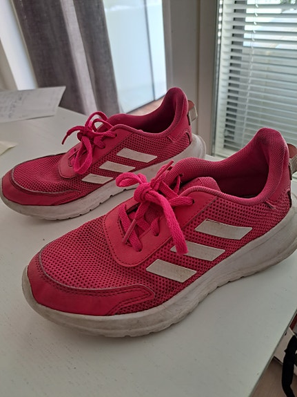 Adidas lenkkarit 34 + lenkkareita 34 & 35