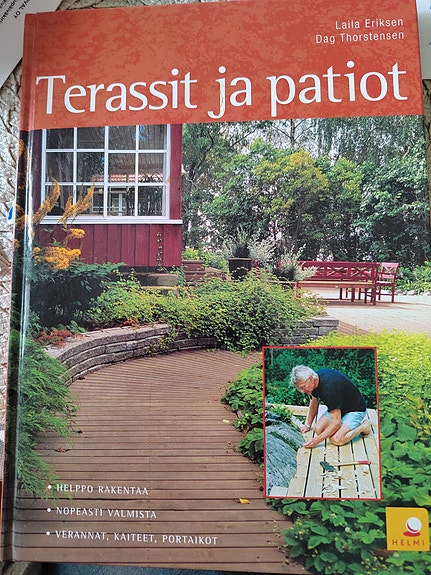 2 kirjaa :Terassit ja patiot - ja Nikkaroi itsellesi 2 - kirjat