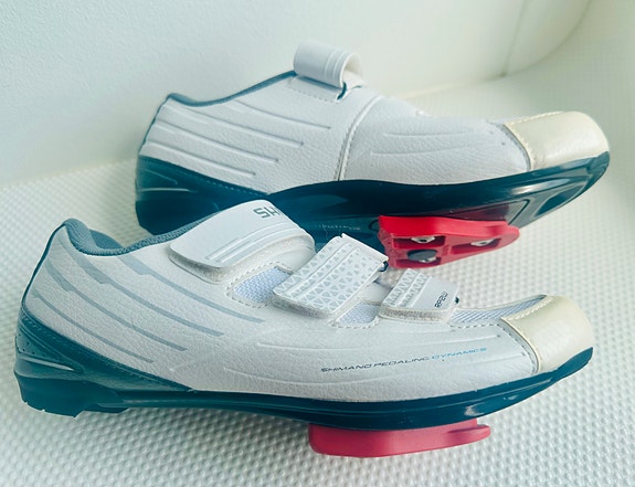 Pyöräilykenkäsetti: SHIMANO SH-RP200-W + ARC1 klossit