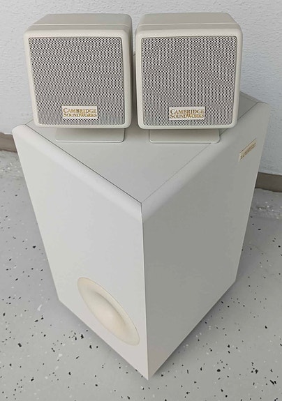 Cambridge SoundWorks 2.1 PC Kaiuttimet by Henry Kloss
