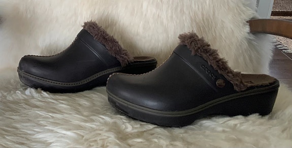 Crocs karvalliset kengät