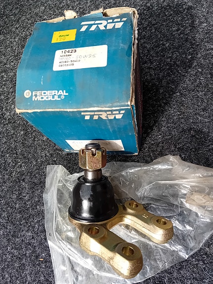 Alapallonivel,kallistuksenvaim, jarrukengät Nissan Terrano P-u D21,Pathfinder