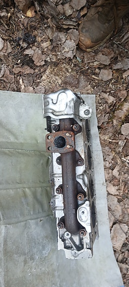 Volvo  1.6 diesel syliterikansi