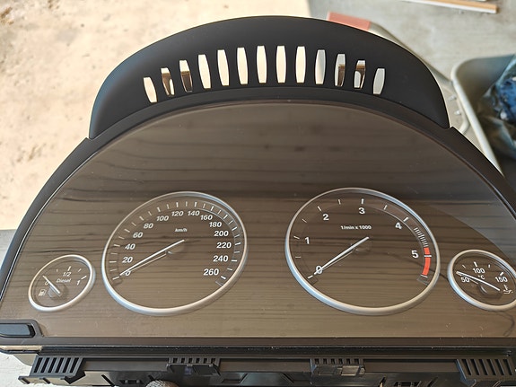 BMW f1x mittaristo