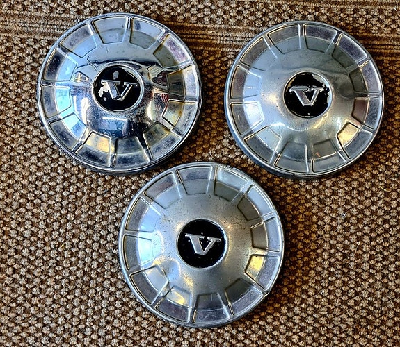 Volvo metalliset pölykapselit 15” vanteelle