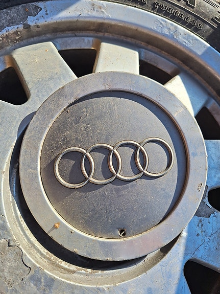 Audi vanteiden keskilätkät