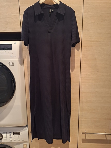 Uusi!Pieces midi dress M