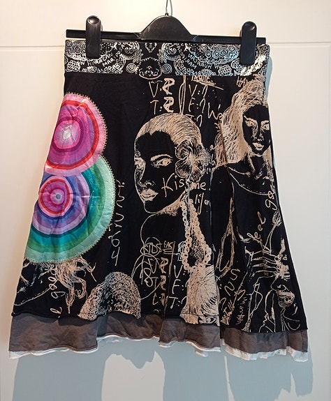 Desigual hame
