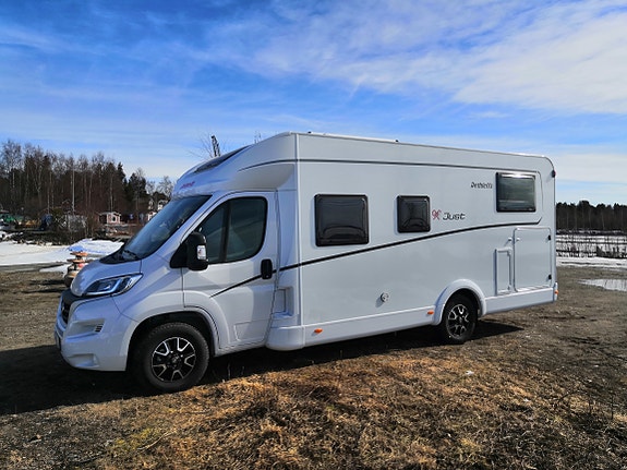 Matkailuauto asuntoauto vuokrataan