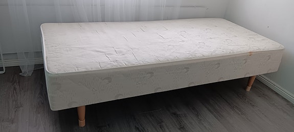 Runkopatja sänky