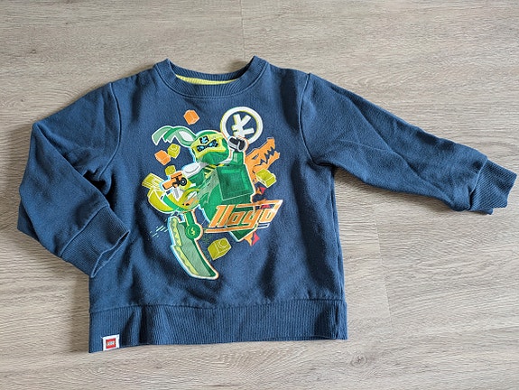 Lego Ninjago college paita, 104