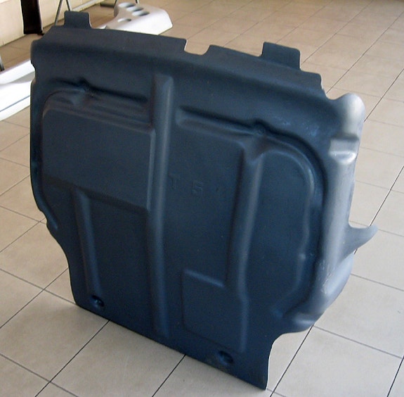 Uusi pohjapanssari Volkswagen Caravelle ( T5 ) ( 2009 - 2015 ) restyle