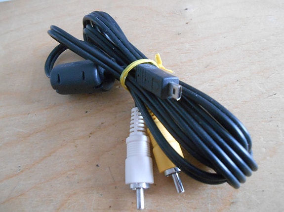 2 x RCA uros - Nikon kaapeli.