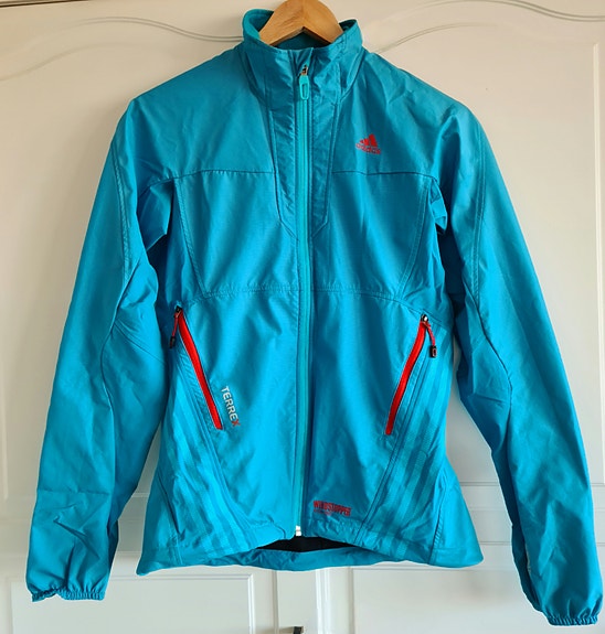 Adidas Terrex vedenpitävä takki XS - S (34)