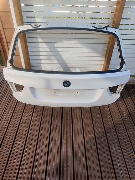 BMW E91 LCI takaluukku!
