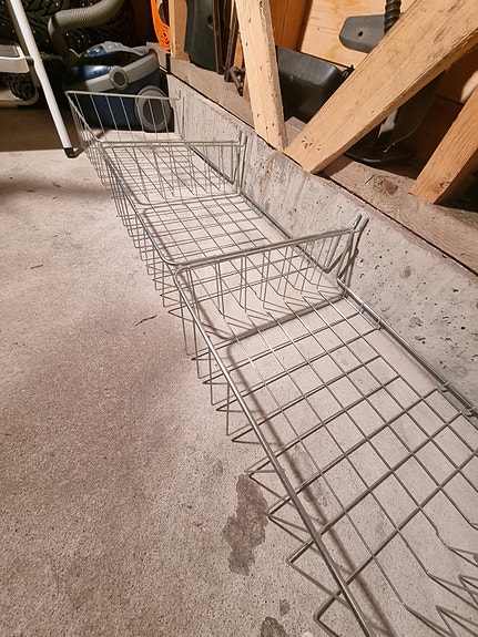 Varasto säilytys korit
