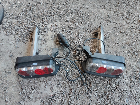 Thule pyörätelineen valot