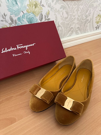 Salvatore Ferragamo kengät balleriinat 36