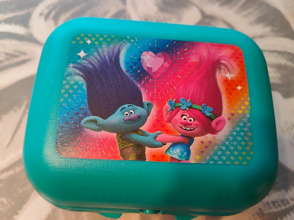 Tupperware Trolls eväsrasia /babuska
