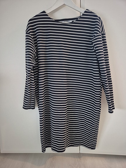 Dorothy Perkins äitiysmekko L