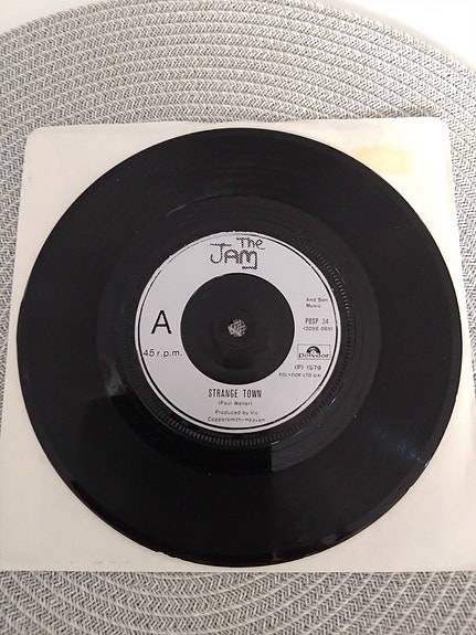 The Jam 7" Strange town