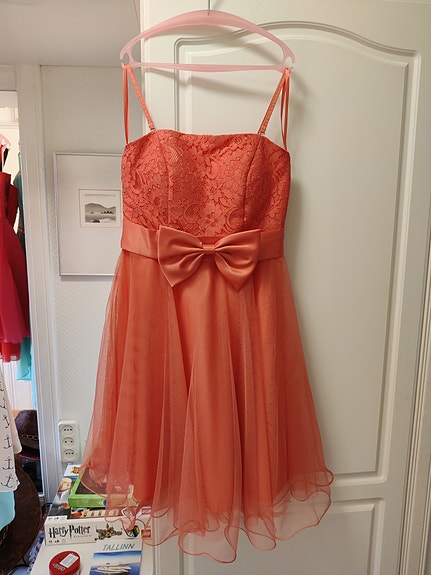 Pinkki juhlamekko (XS)