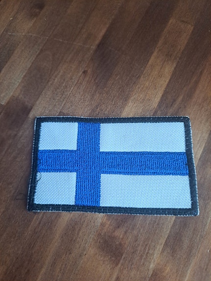 Suomi lippu kangasmerkki