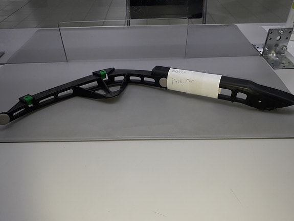 Takapuskurin kiinnike Opel Astra-G