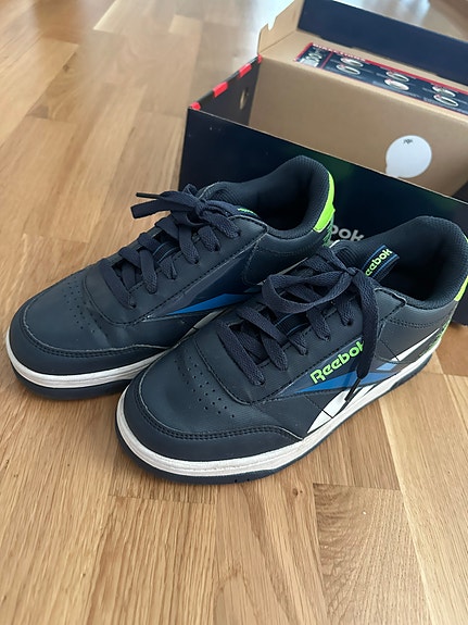 Reebok heelys