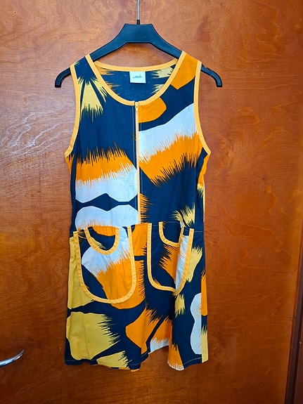 Kotimainen mekko 134