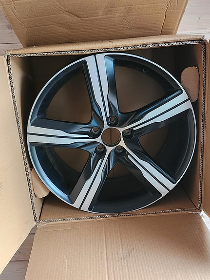 VOLVO V90 19" VANTEET
