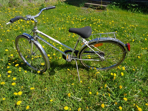 Tyttöjen 24" polkupyörä Nopsa
