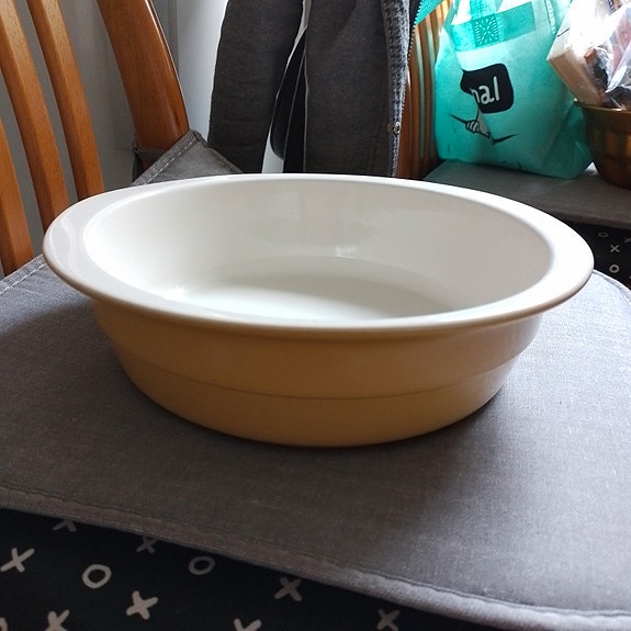 Kermansavi uunivuoka keltainen
