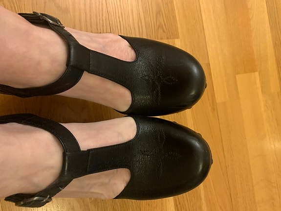 UGG puupohjaiset kengät